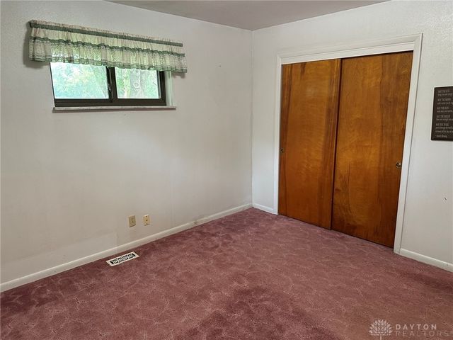 2147 Oxmoor Drive, Beavercreek, OH 45431
