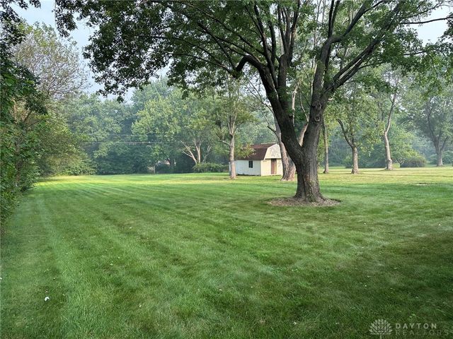 2147 Oxmoor Drive, Beavercreek, OH 45431