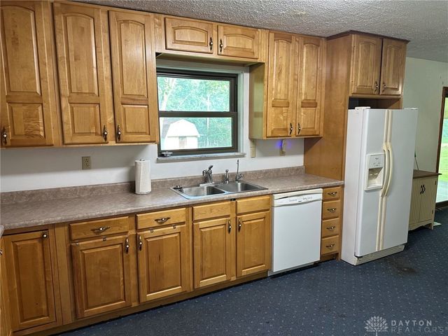 2147 Oxmoor Drive, Beavercreek, OH 45431