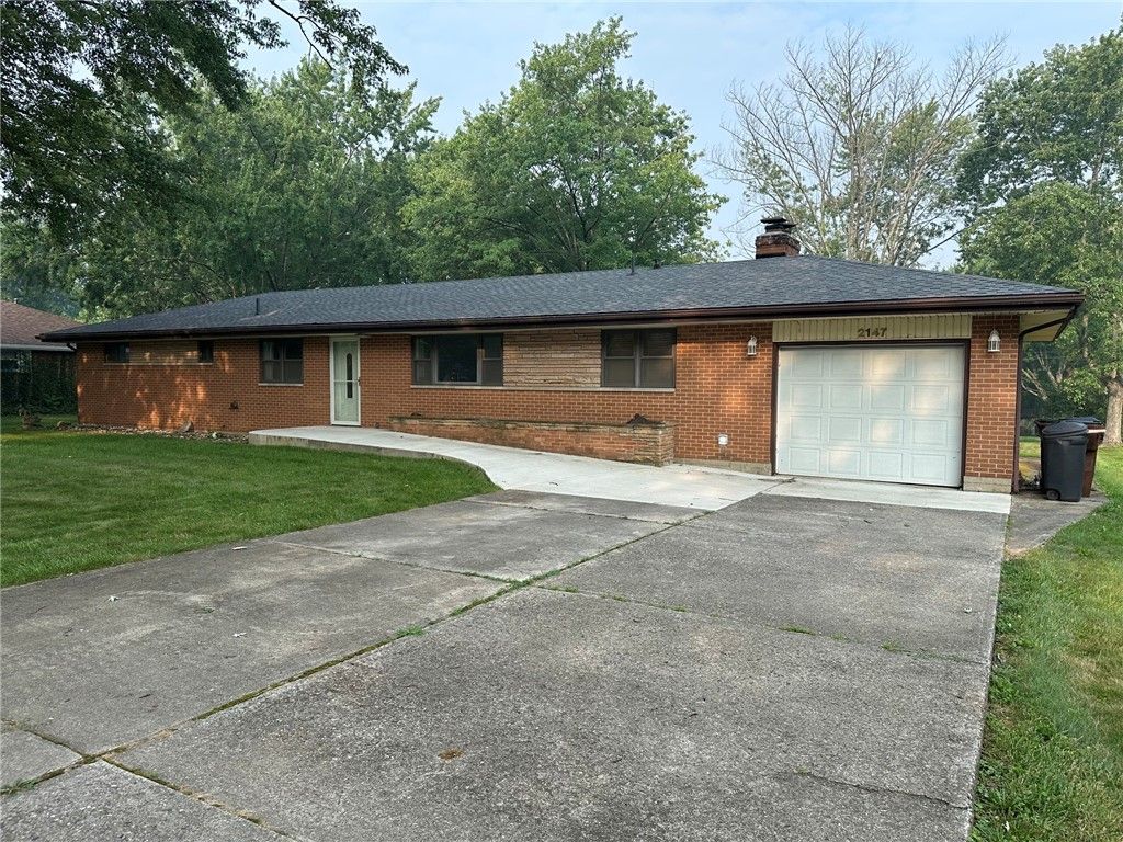 2147 Oxmoor Drive, Beavercreek, OH 45431