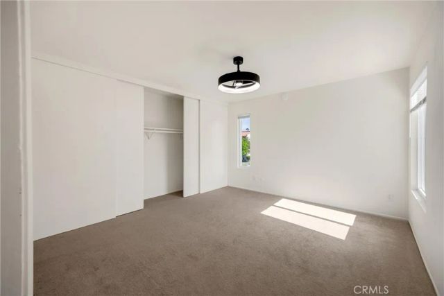 2521 W Sunflower Avenue R8, Santa Ana, CA 92704