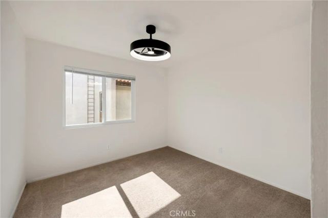 2521 W Sunflower Avenue R8, Santa Ana, CA 92704