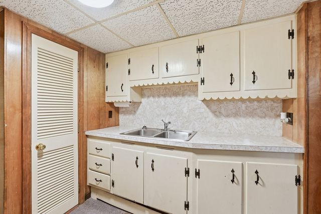 113 North St, Shrewsbury, MA 01545