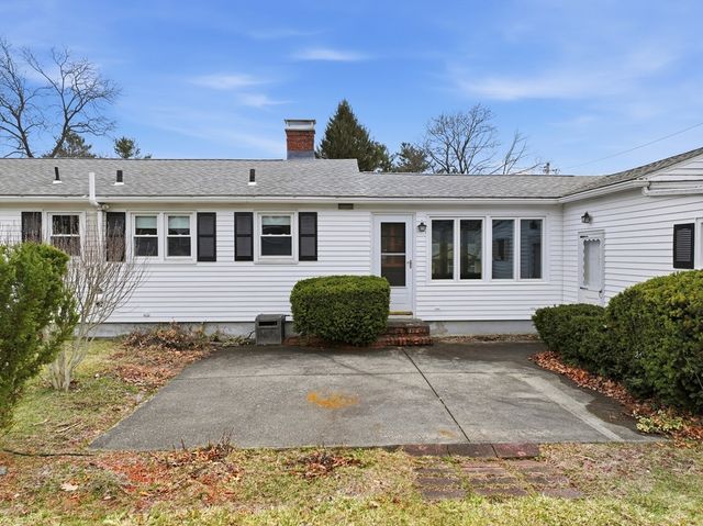 113 North St, Shrewsbury, MA 01545