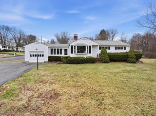 113 North St, Shrewsbury, MA 01545