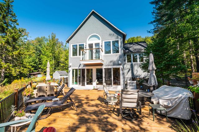 392 Lake Raponda Road, Wilmington, VT 05363