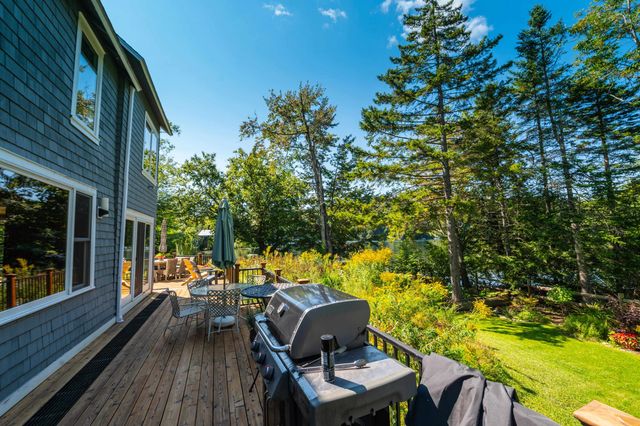 392 Lake Raponda Road, Wilmington, VT 05363