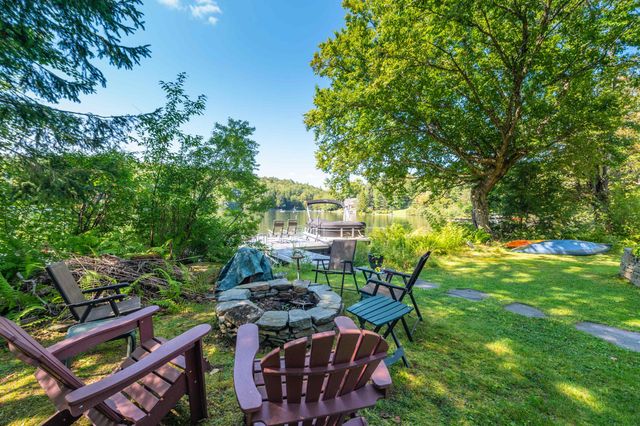 392 Lake Raponda Road, Wilmington, VT 05363