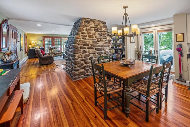 392 Lake Raponda Road, Wilmington, VT 05363