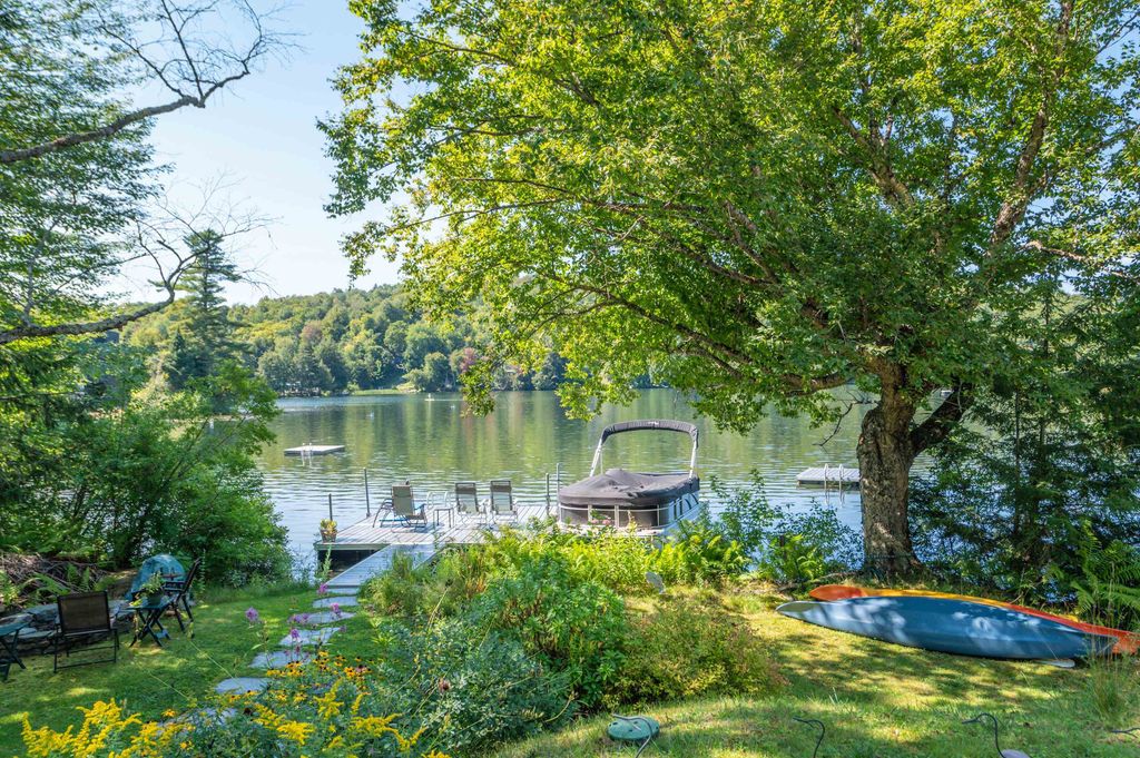 392 Lake Raponda Road, Wilmington, VT 05363