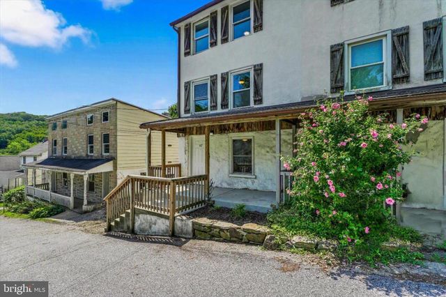 62 IRISH LN, Coatesville, PA 19320