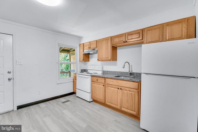 62 IRISH LN, Coatesville, PA 19320