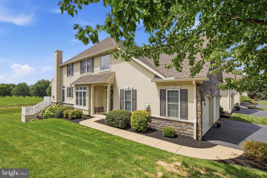 848 HUNTINGTON PL, Lancaster, PA 17601