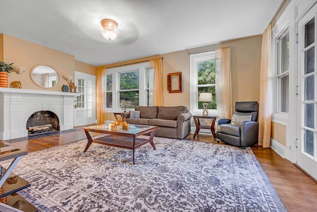 4303 Vandelia, Dallas, TX 75219