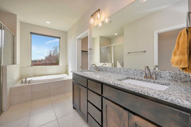 2202 Briarwood Drive, Bridgeport, TX 76426