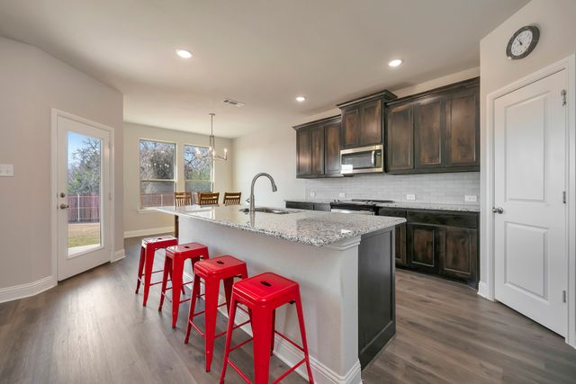 2202 Briarwood Drive, Bridgeport, TX 76426