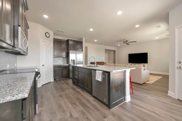 2202 Briarwood Drive, Bridgeport, TX 76426