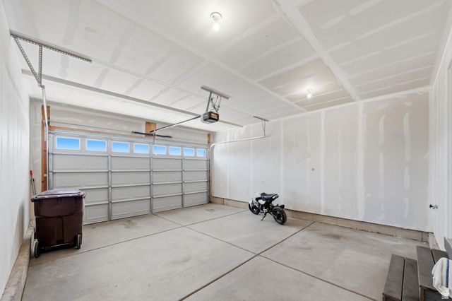 1795 E FALL ST, Eagle Mountain, UT 84005