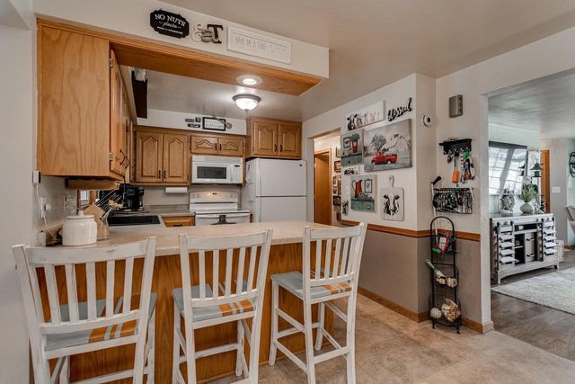 2112 S ONEIDA STREET, Green Bay, WI 54304