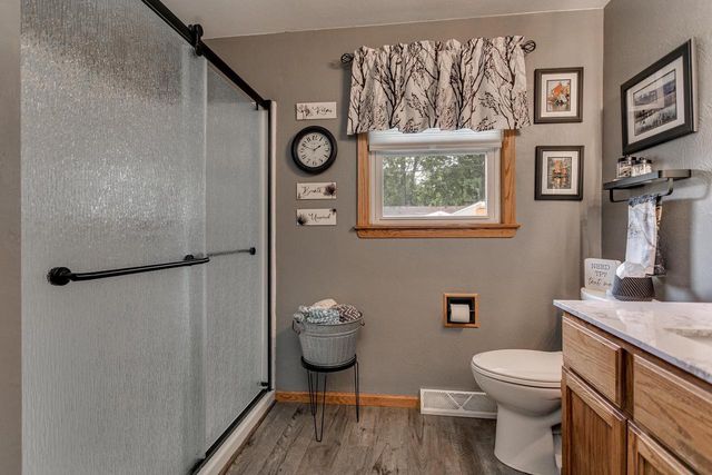 2112 S ONEIDA STREET, Green Bay, WI 54304