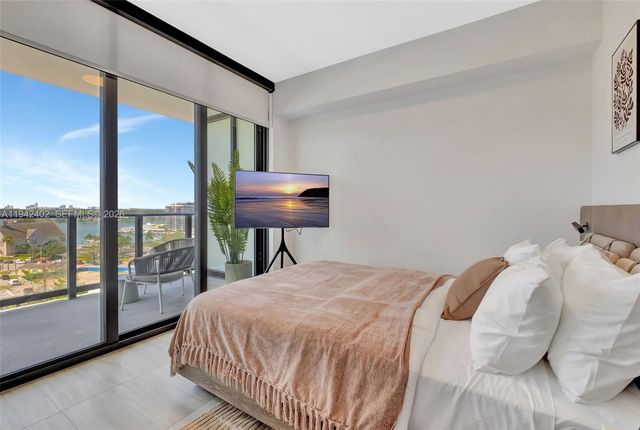 580 72nd street 808, Miami Beach, FL 33141