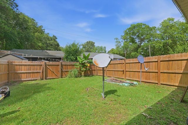 7914 Ebony Court, North Charleston, SC 29420