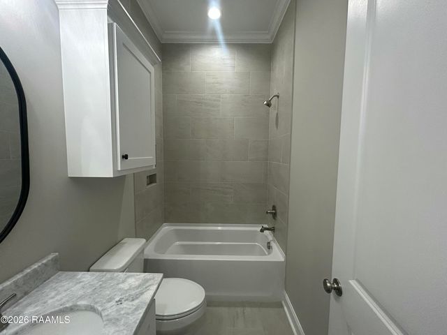 108 Harbourside Drive, Youngsville, LA 70592