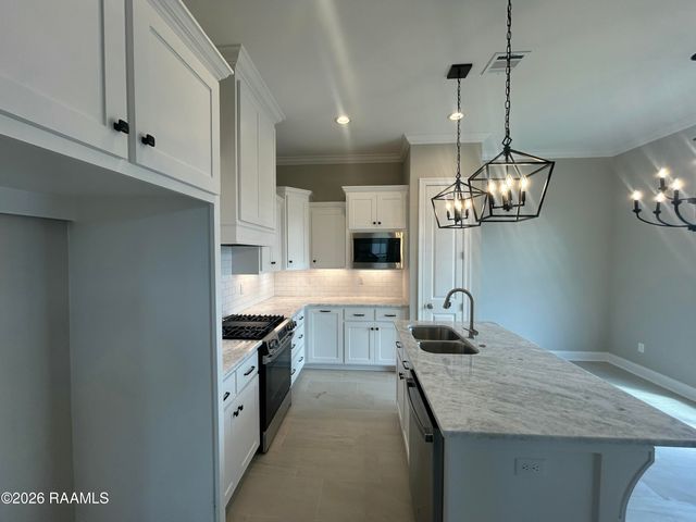 108 Harbourside Drive, Youngsville, LA 70592