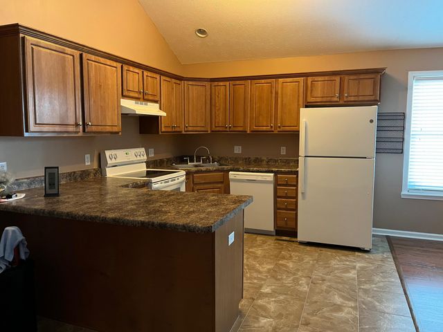 3118-3120 Winning Colors Way, Lawrenceburg, KY 40342