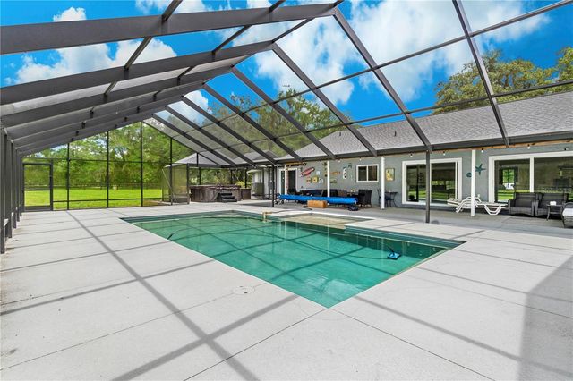 24 LAKE WOOD CIRCLE, Ocala, FL 34482