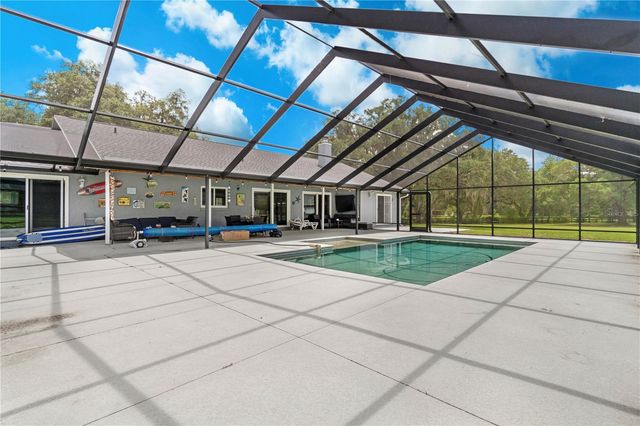 24 LAKE WOOD CIRCLE, Ocala, FL 34482