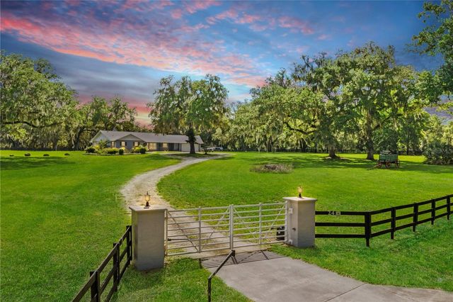24 LAKE WOOD CIRCLE, Ocala, FL 34482