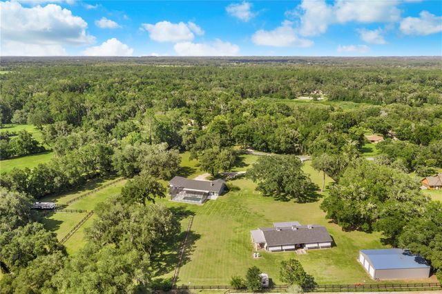24 LAKE WOOD CIRCLE, Ocala, FL 34482