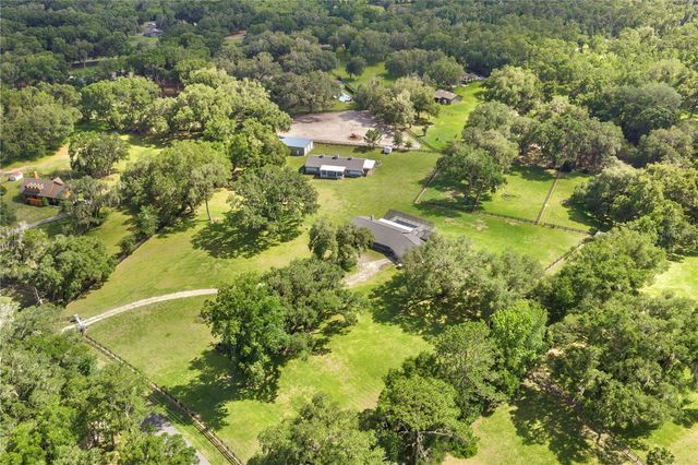 24 LAKE WOOD CIRCLE, Ocala, FL 34482