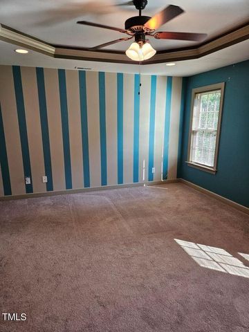 95 Crownside Drive, Four Oaks, NC 27524