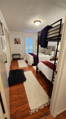 3211 Meadowlark Lane, Montgomery, TX 77356