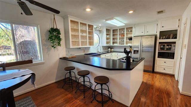 3211 Meadowlark Lane, Montgomery, TX 77356