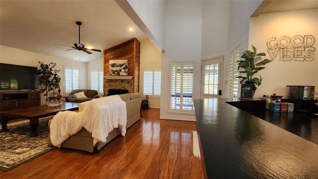 3211 Meadowlark Lane, Montgomery, TX 77356