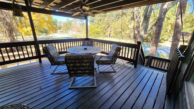 3211 Meadowlark Lane, Montgomery, TX 77356