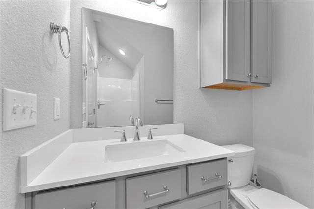 1611 Park Street, Lowell, AR 72745