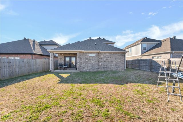 1611 Park Street, Lowell, AR 72745