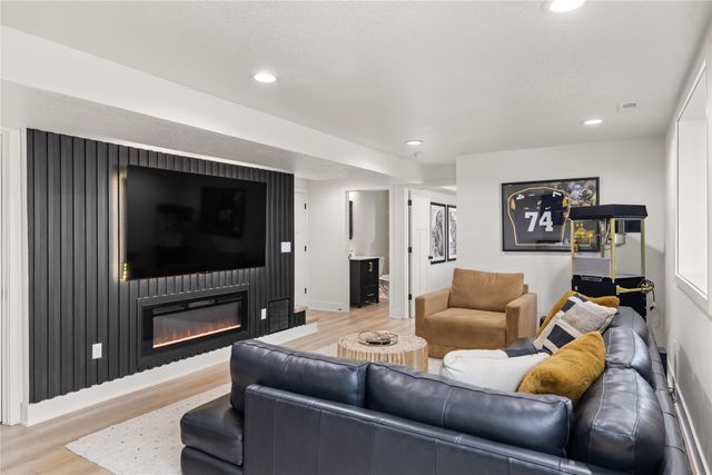 3822 NE 8th Street, Ankeny, IA 50021