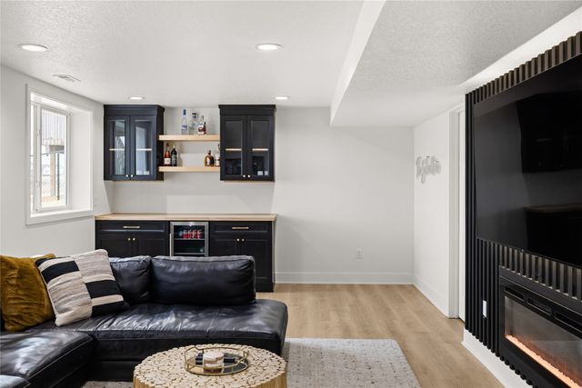 3822 NE 8th Street, Ankeny, IA 50021