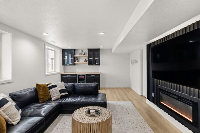 3822 NE 8th Street, Ankeny, IA 50021