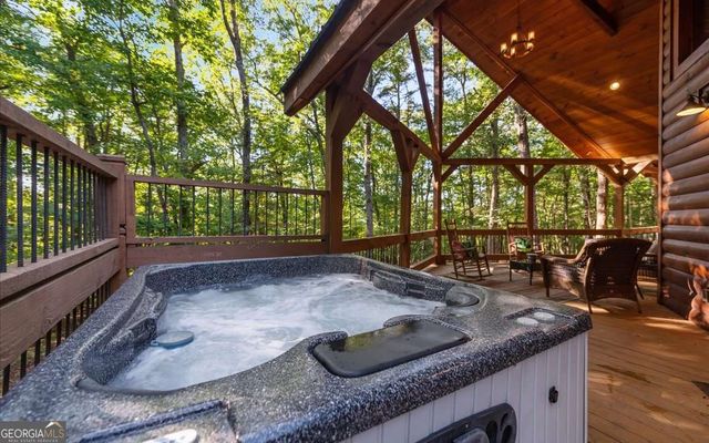 150 Laurel Trace, Blue Ridge, GA 30513