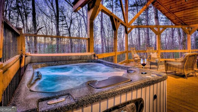 150 Laurel Trace, Blue Ridge, GA 30513
