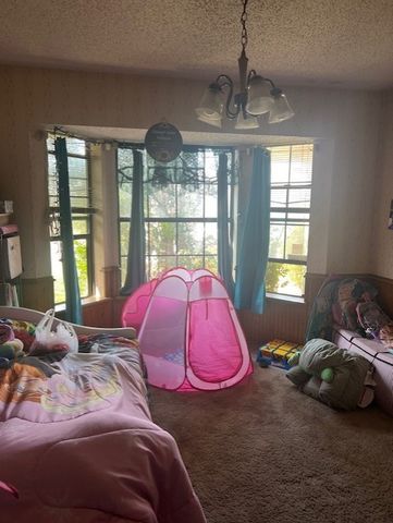 1500 Sharron Court, Cleburne, TX 76033