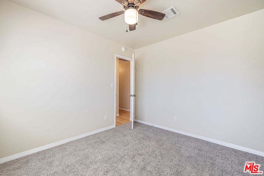 Image 20 of property listing at 37739 Sumac Avenue, Palmdale, CA 93550