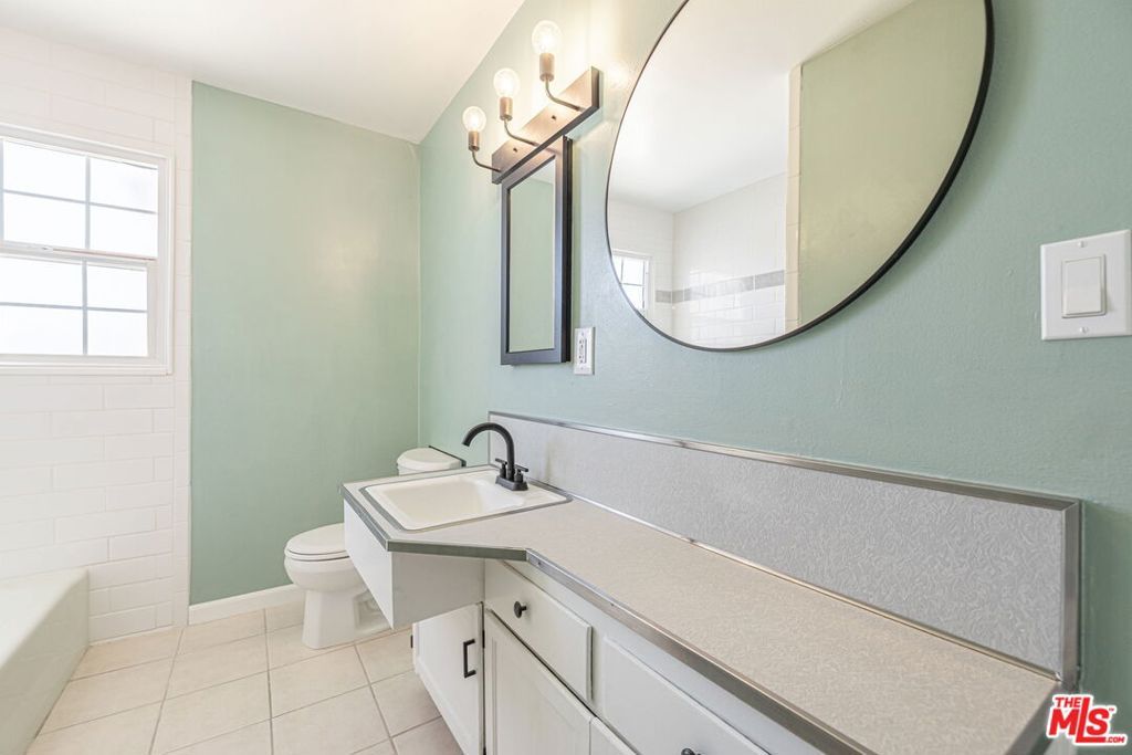 Image 26 of property listing at 37739 Sumac Avenue, Palmdale, CA 93550