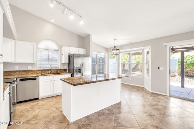 1113 E Betsy Lane, Gilbert, AZ 85296
